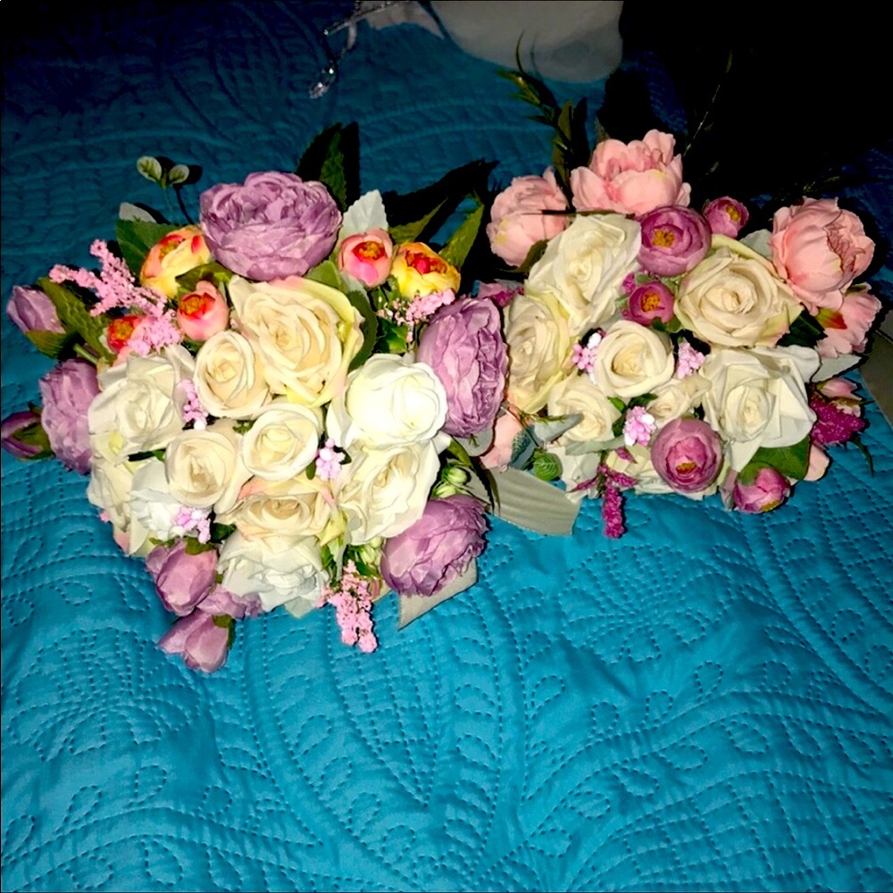 Bundle with Bouquets & Boutonnières